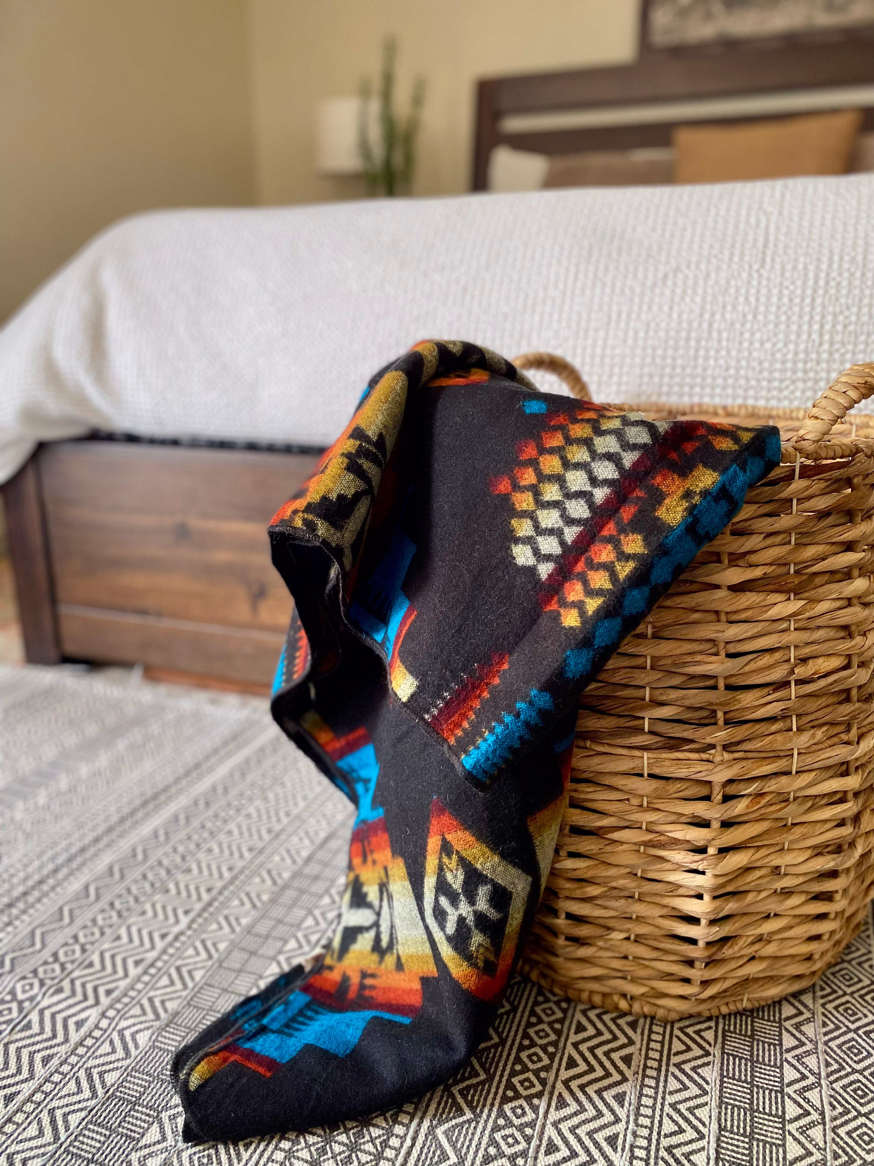 Artisan-Made Southwestern Queen-Sized Blanket - Andes Cliffside
