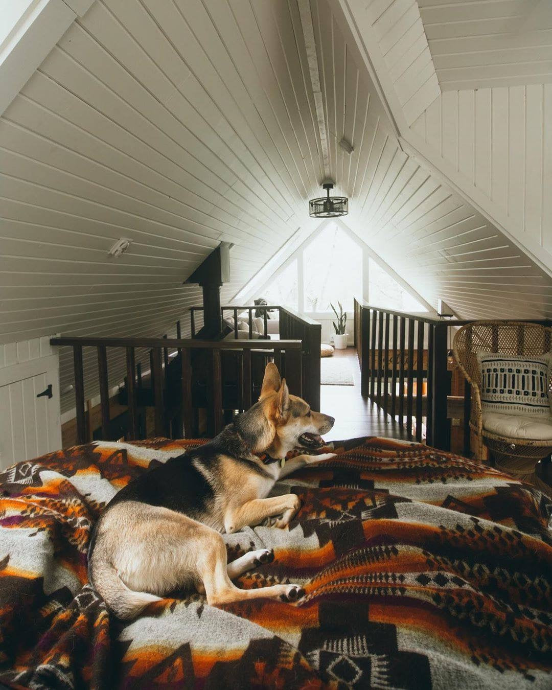 Artisan-Made Queen-Sized Blanket - Andes Campfire