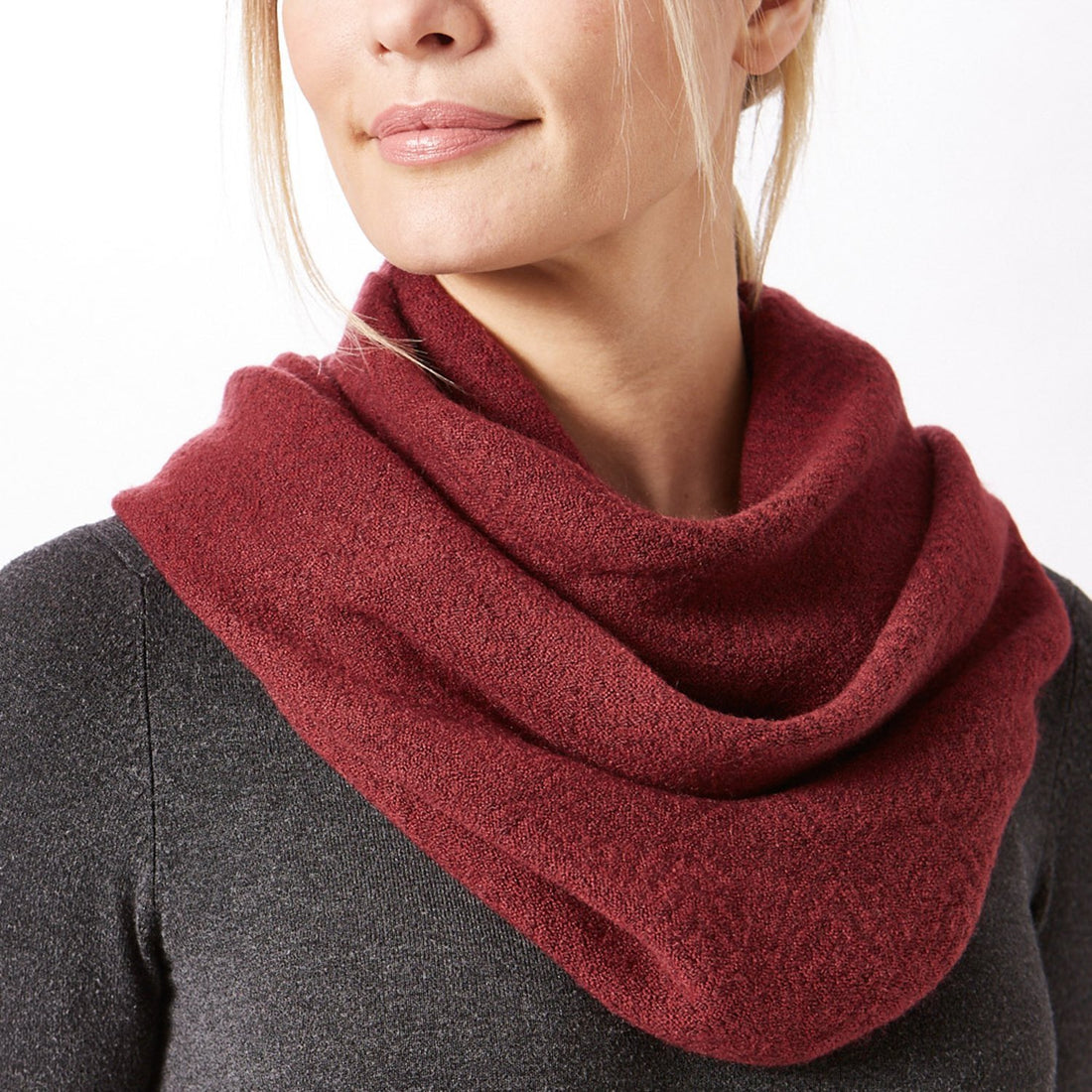 Burgundy Infinity Scarf - Ecuadane