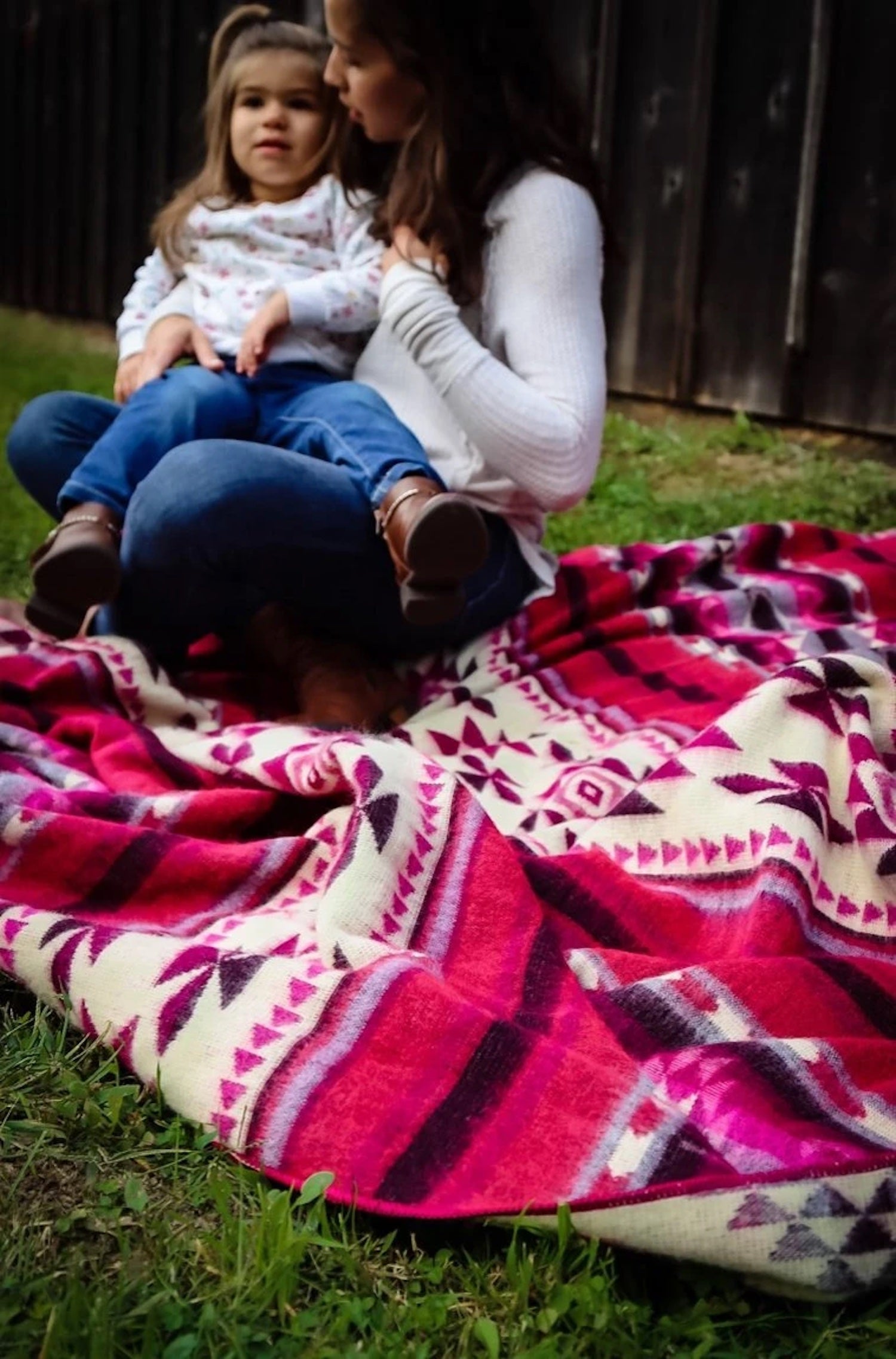 Celebrate National Picnic Month with Ecuadane ☀️