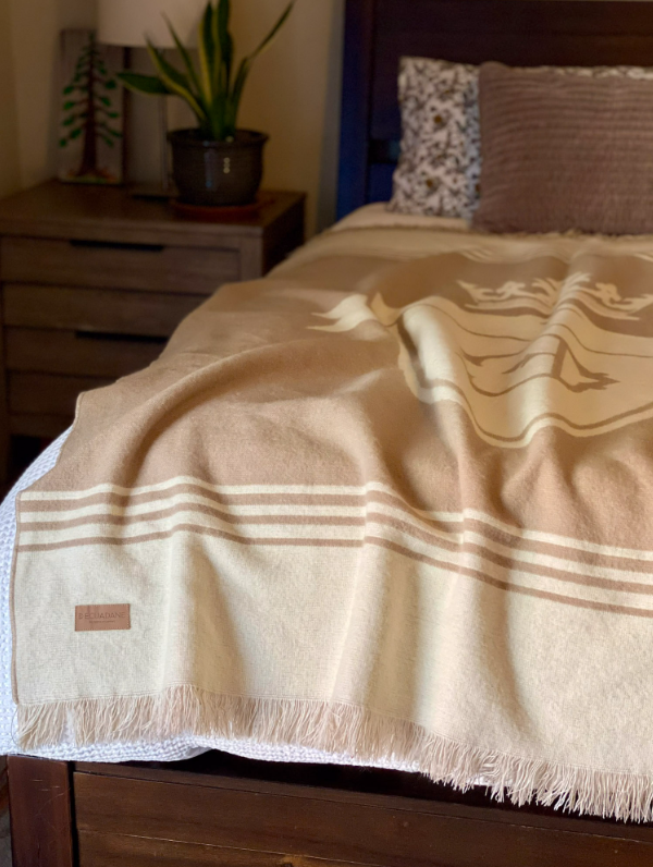 Why Custom Woven Blankets Are the Ultimate Corporate Gift