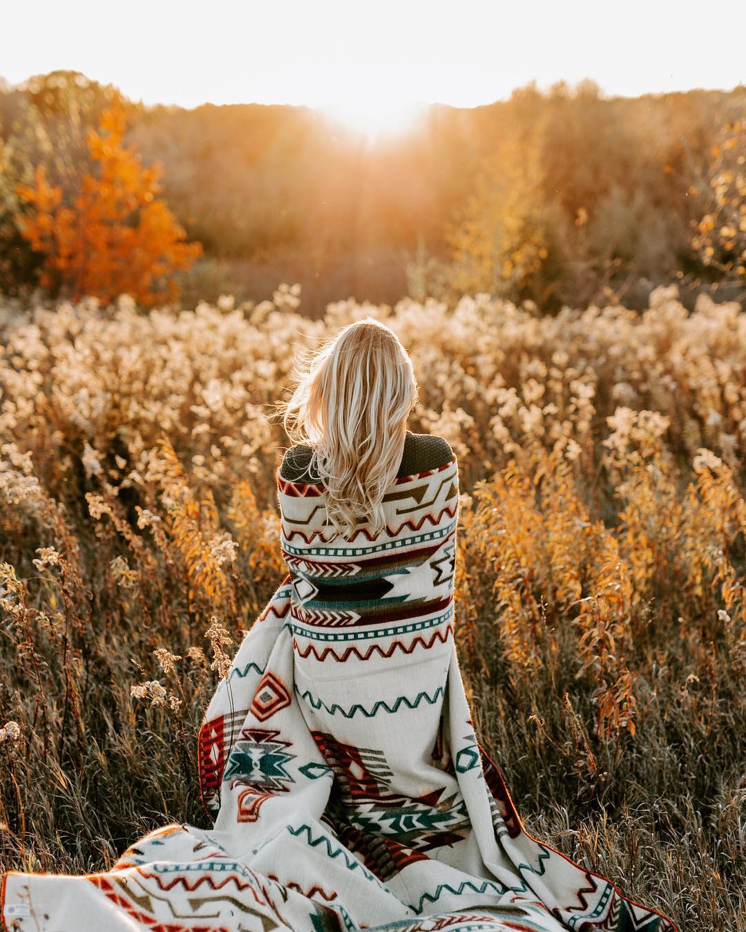 Artisan-Made Queen-Sized Blanket - Antisana Earth