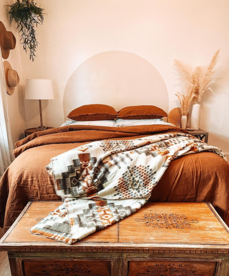 Artisan-Made Southwestern Queen-Sized Blanket - Andes Beach