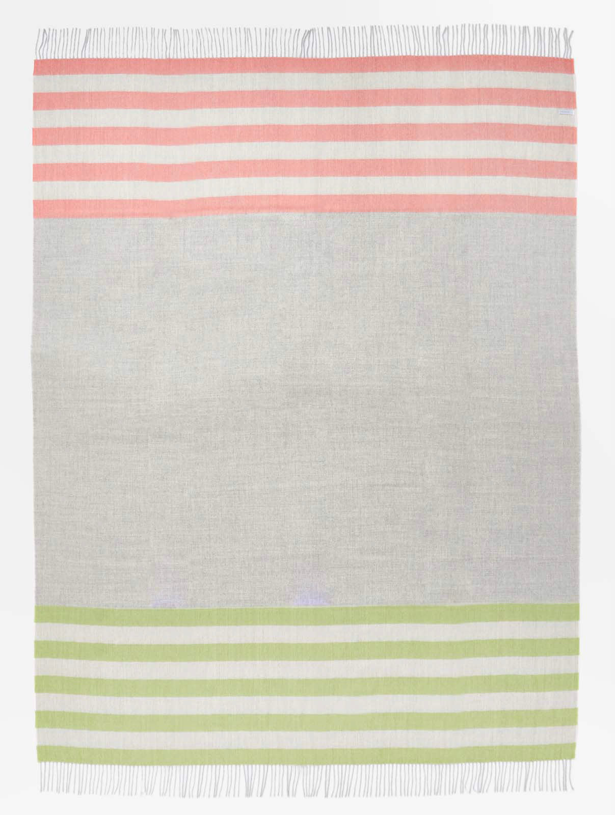 Alpaca Wool Blanket Made in Peru - Alpamayo Blanca